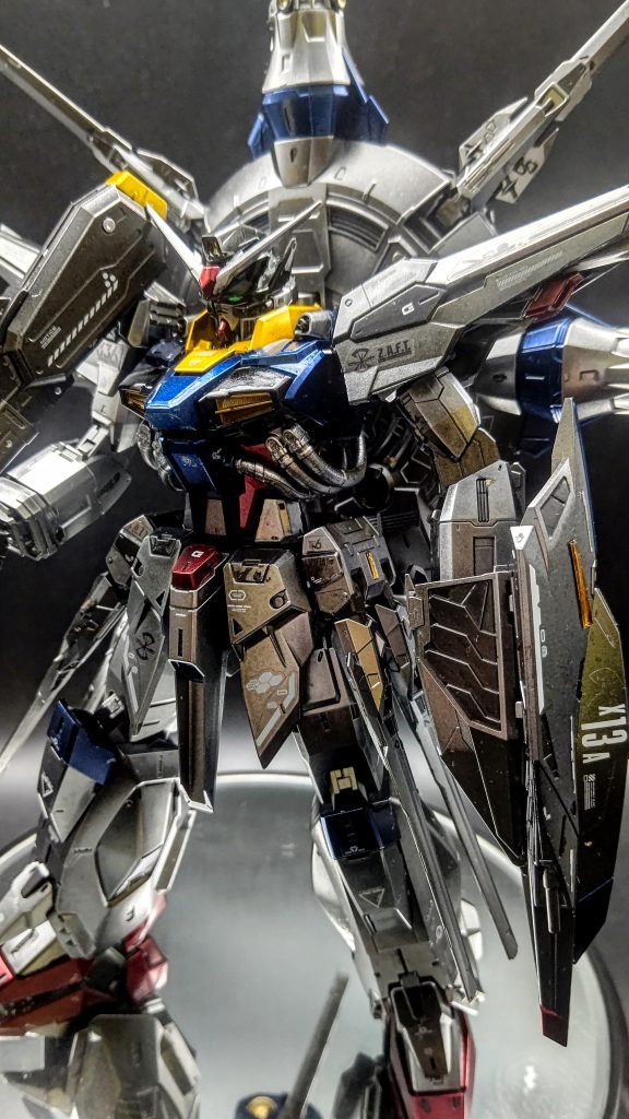 久しぶりのMGはデカイ笑キャンディ塗装と光沢コートでかなり時間かかりましたが無事に完成できて本当によかったです。塗装のムラが目立ちますがとりあえず今は大満足です笑