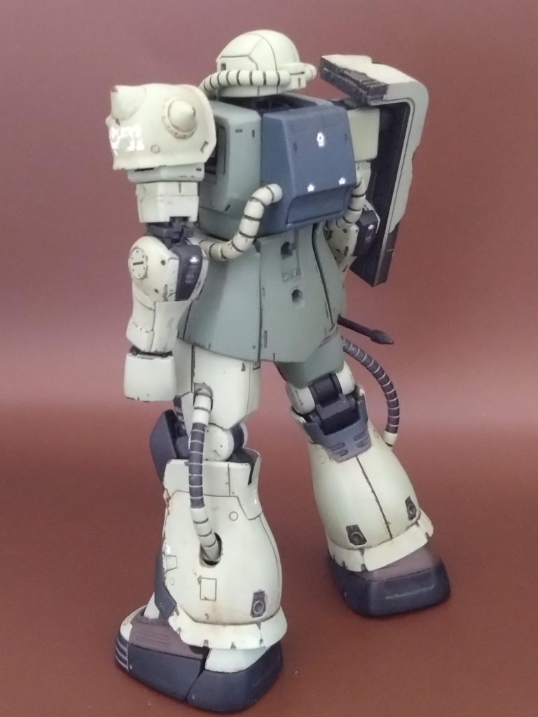 全体に汚し塗装、チッピング等々しましたヘッド部分だけキレイですみません