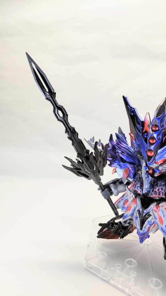 〜~~~~~~~~~~~~~~~~~~~フィーニスキャリバー全ての物を暗黒の力によって破壊する魔剣。(フィーニスはラテン語で「終焉」)〜~~~~~~~~~〜~~~~~~~~~2対2の激しい攻防が繰り広げられるが、優勢なのはプロヴィデンス側。ス「くそ、こうなったら………!いけ、ドラグーン達!」プ「ほう?ならば、我も!蹴散らせドラグーン共!」