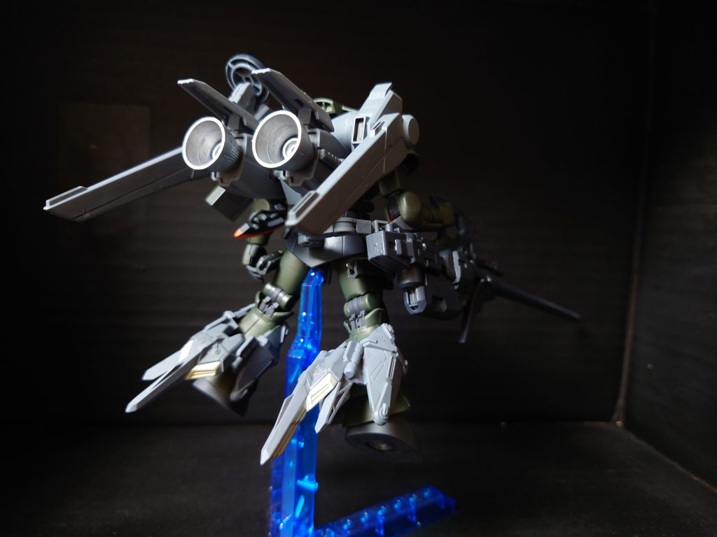 ビルドMarkⅡのバックパックに百万式のブースターとスタークジェガンのバックパックを付けためちゃ連邦製バックパック主武装がアームで腰と繋がっているのが個人的にお気に入りポイントです