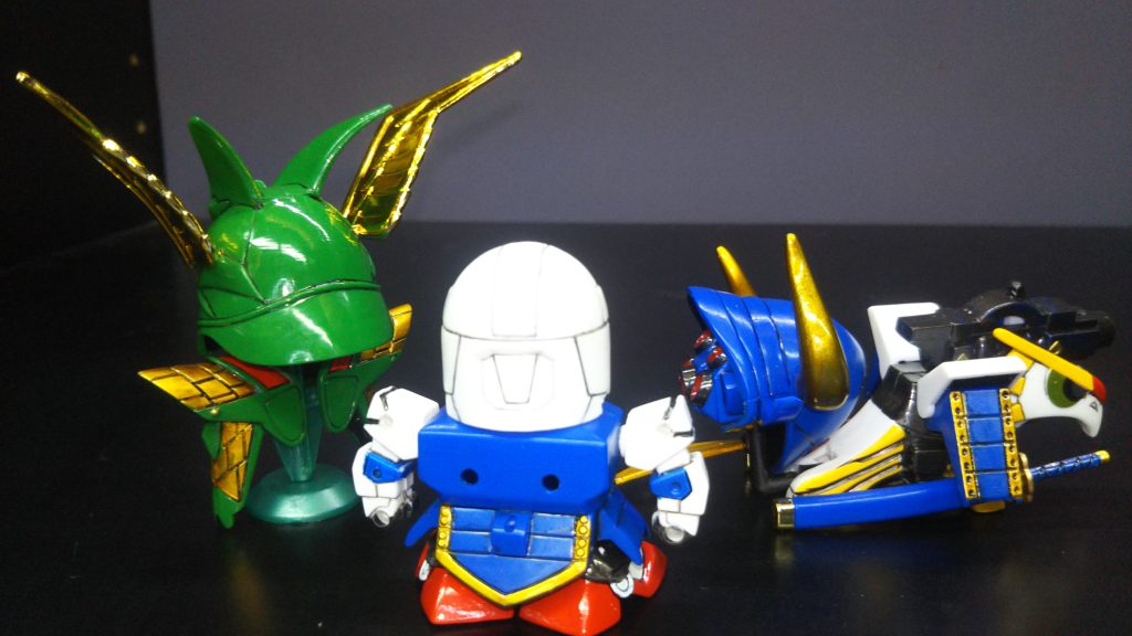 シールは目と額のMk-Ⅱの部分と鎧の林の文字の所と鳥の目です。改造はしていません。写真だとほぼわかりませんが、鎧や兜の内側を黒で塗っています。