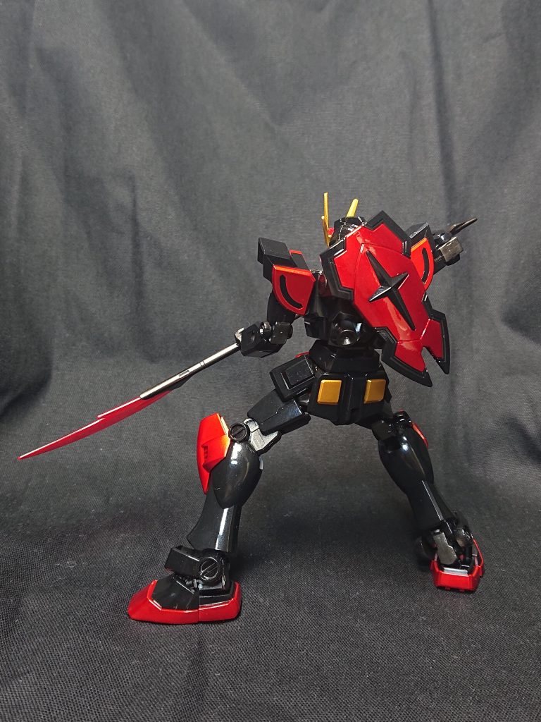 ラーガンダム–5枚目/制作者：マイクラ