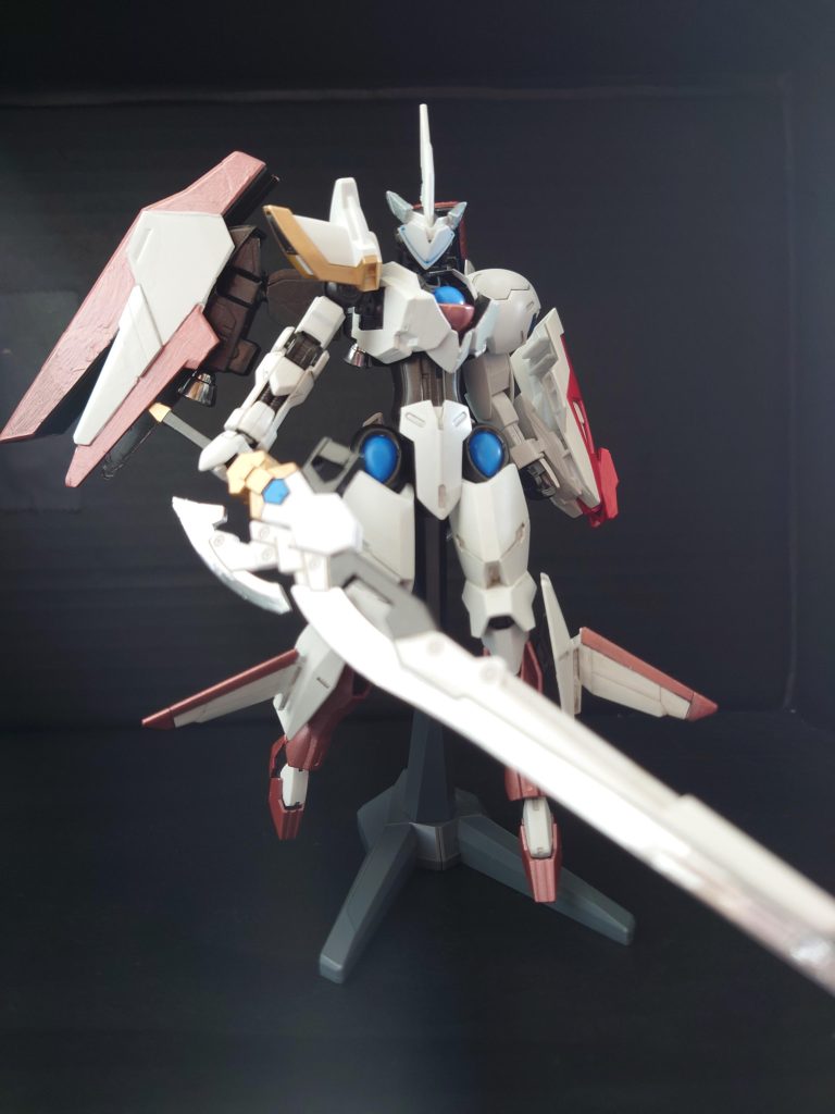 首の延長をして肩幅を狭め、股関節の内側への稼働をましたので多少は女性騎士っぽさが…出てたらいいな