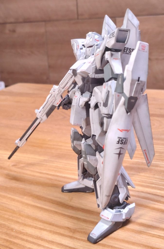 白いデルタプラス–3枚目/制作者：@tommy_vizrt