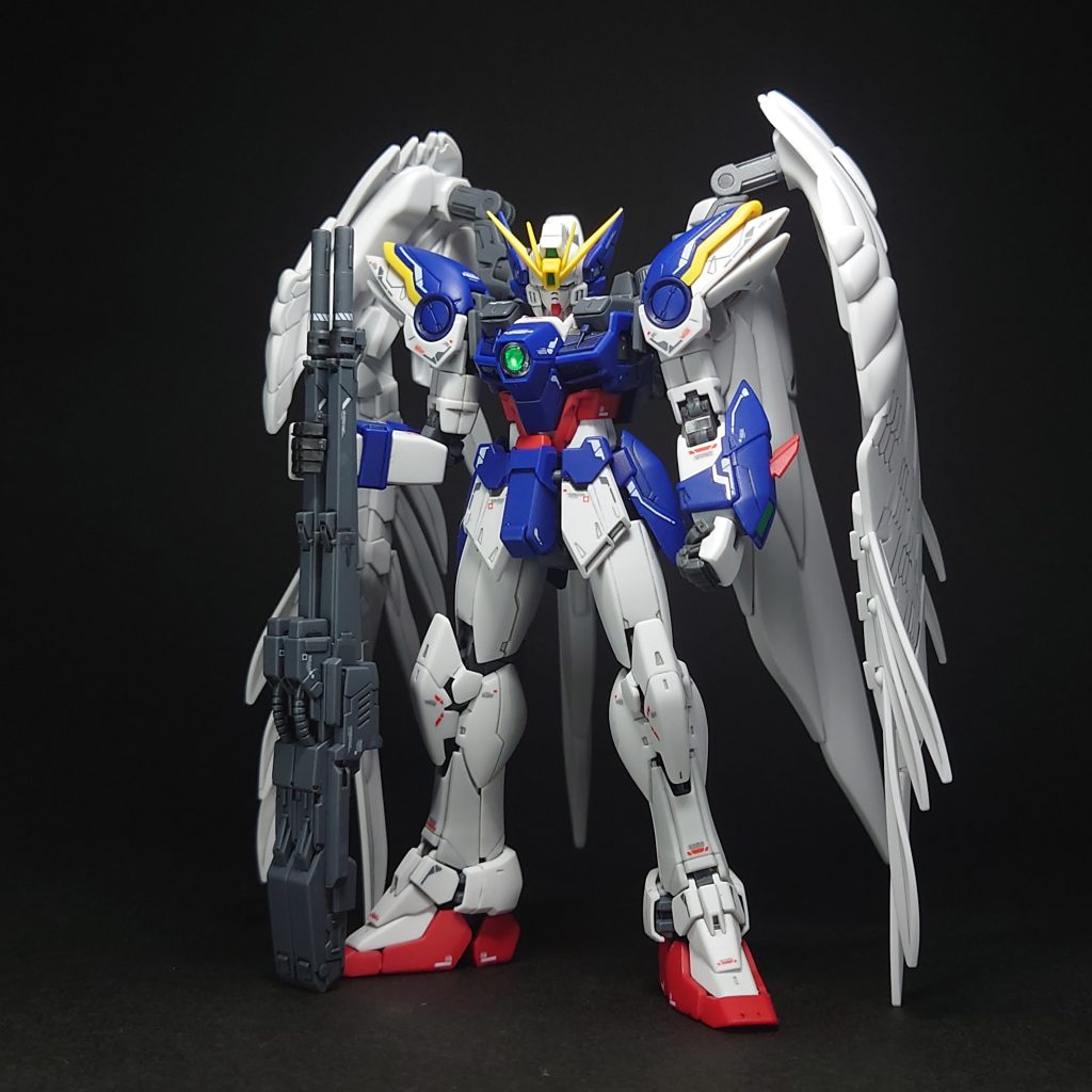 当時、偏見で、ガンダムＷは見てなかったんですが、素直にコレはコレでカッコいいですね（笑）最近はＲＧなら、宇宙世紀に、拘らず作成しようかと考えを改めてるところです(笑)