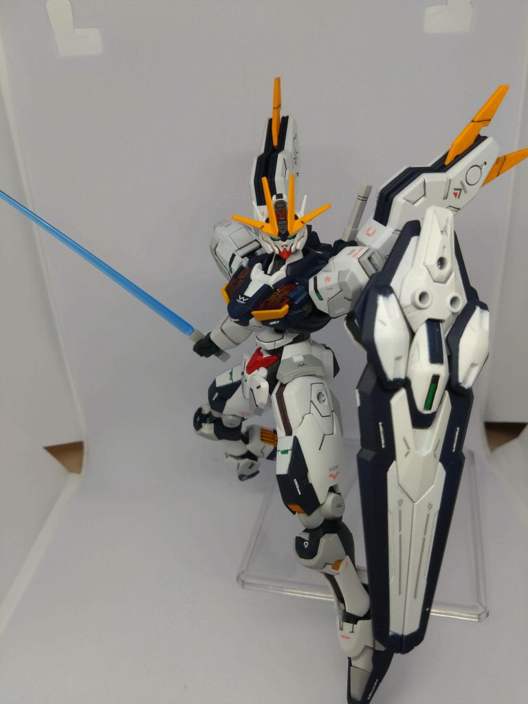 サーベル持ち。