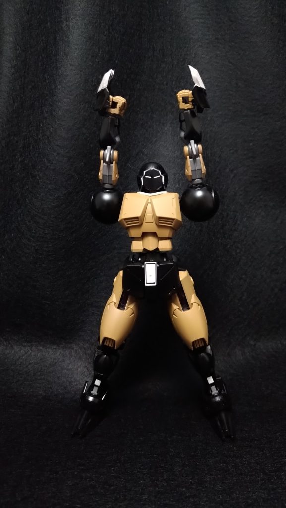 さらにベアクローを両手に装備して1200万粒子パワーになることも可能に！