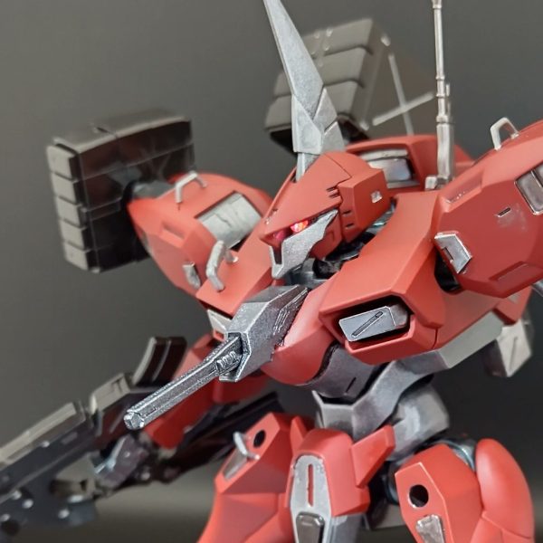 傭兵用カスタムMS バーザウ