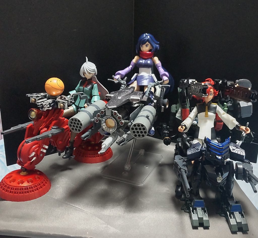 乗り物シリーズ集合高機動性を誇るマシンライダー超火力と堅牢なグレートフォートレス安定感抜群のエアバイクあなたの好みはどれかな？