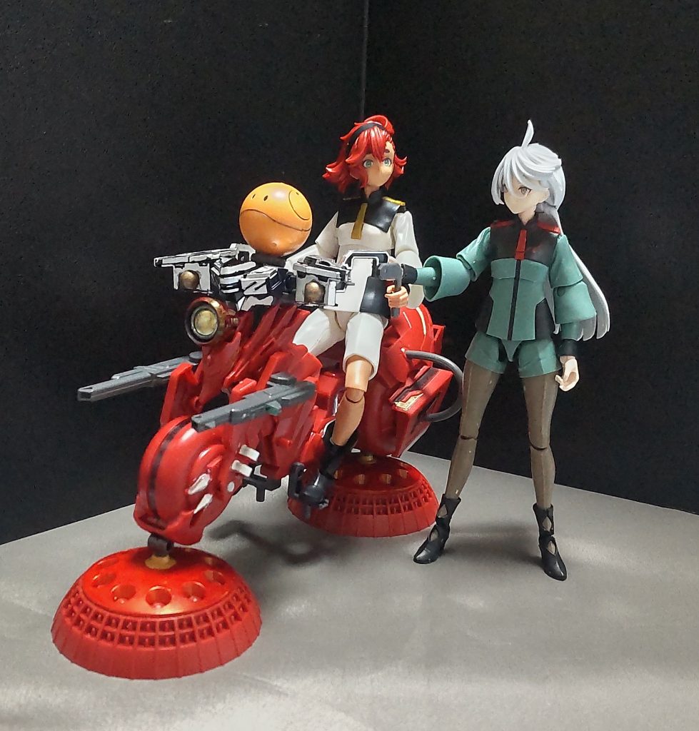 ミオリネ「スレッタ。そのエアバイク私のだから、壊したら承知しないわよ」スレッタ「……」