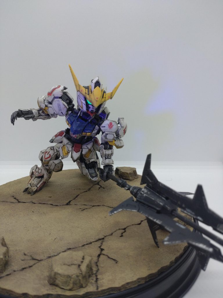 実際こんなので殴られたらひとたまりもないですよね。 これだけの質量をアニメの速度でぶつけられたらと思うと・・・恐らく耐えられるのは東◯不敗くらいだと思いますw