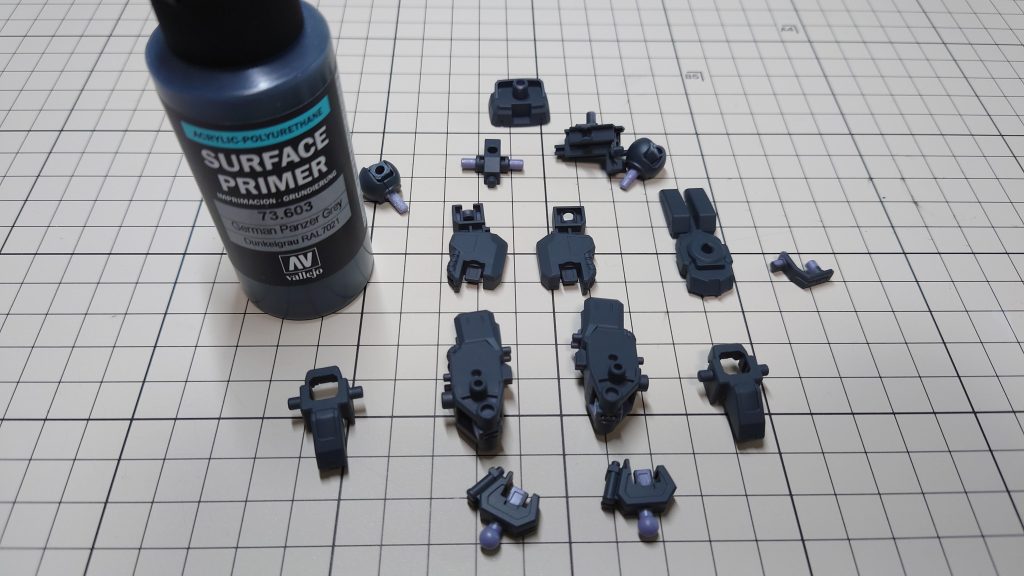 ファレホで塗装してます。