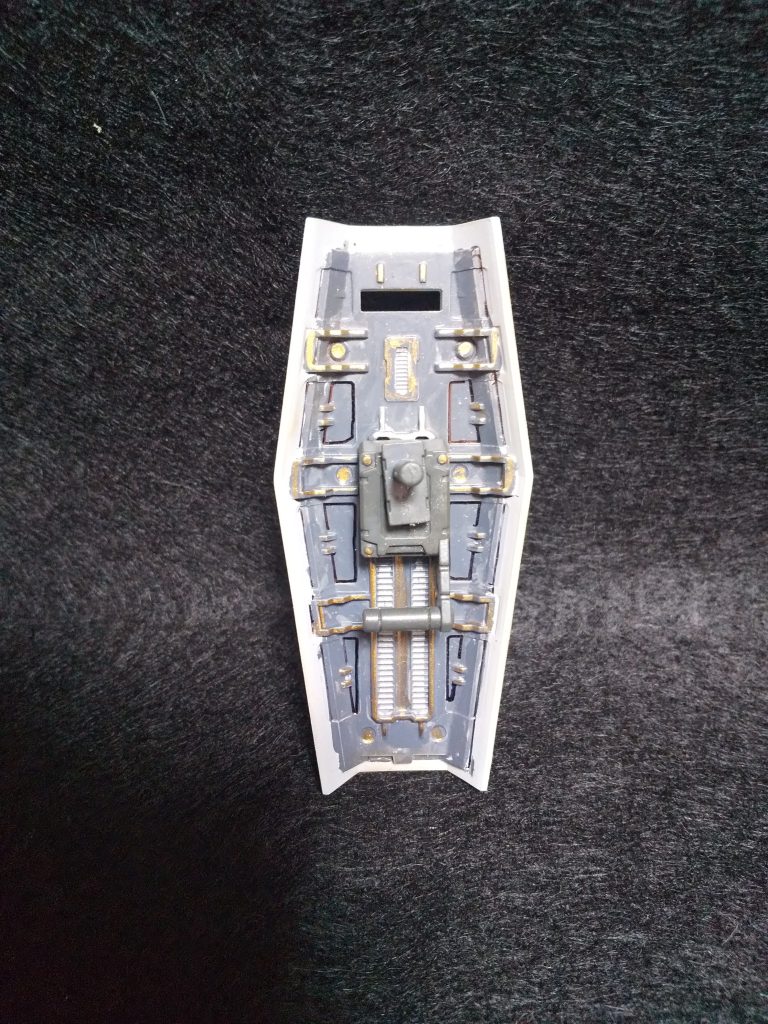 盾の裏とか無駄に頑張りました。が、ムラがすごい…。