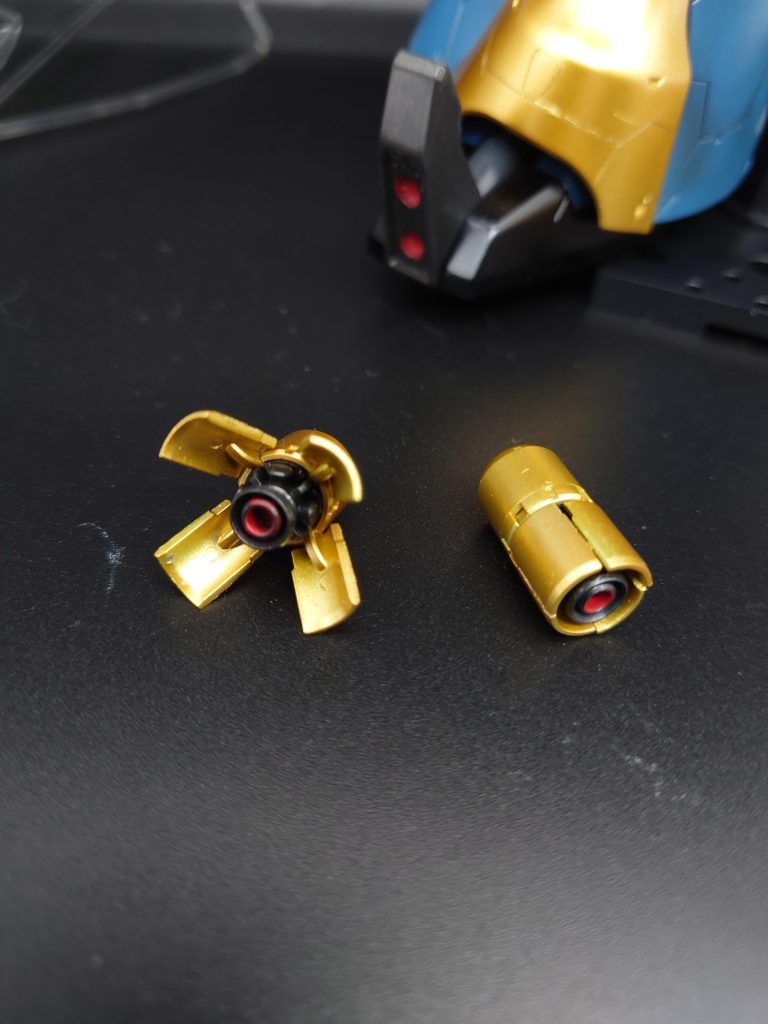 フィンファンネル、コールドの色味と差し色に赤色、シタデルカラーで部分塗装したのが、アクセントになって良い仕上がりになりました！