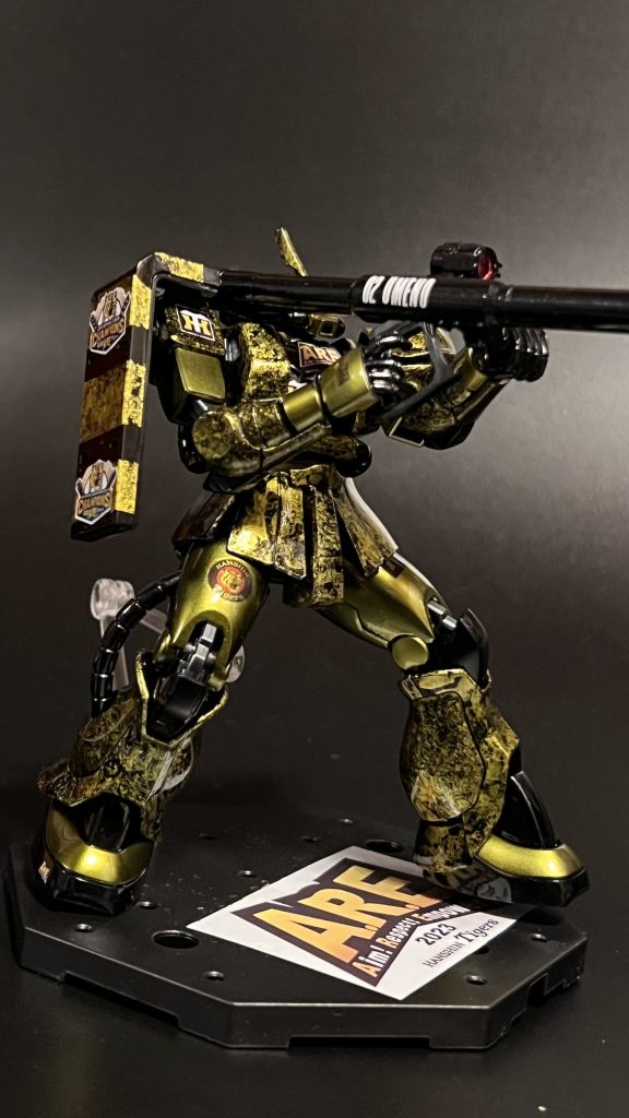 梅ちゃんバズーカです。シールドの上下にリーグ優勝とクライマックスシリーズ優勝の記念デザインをデカールにして貼り付け。日本シリーズ制覇の際には真ん中にもう一つ貼ります!