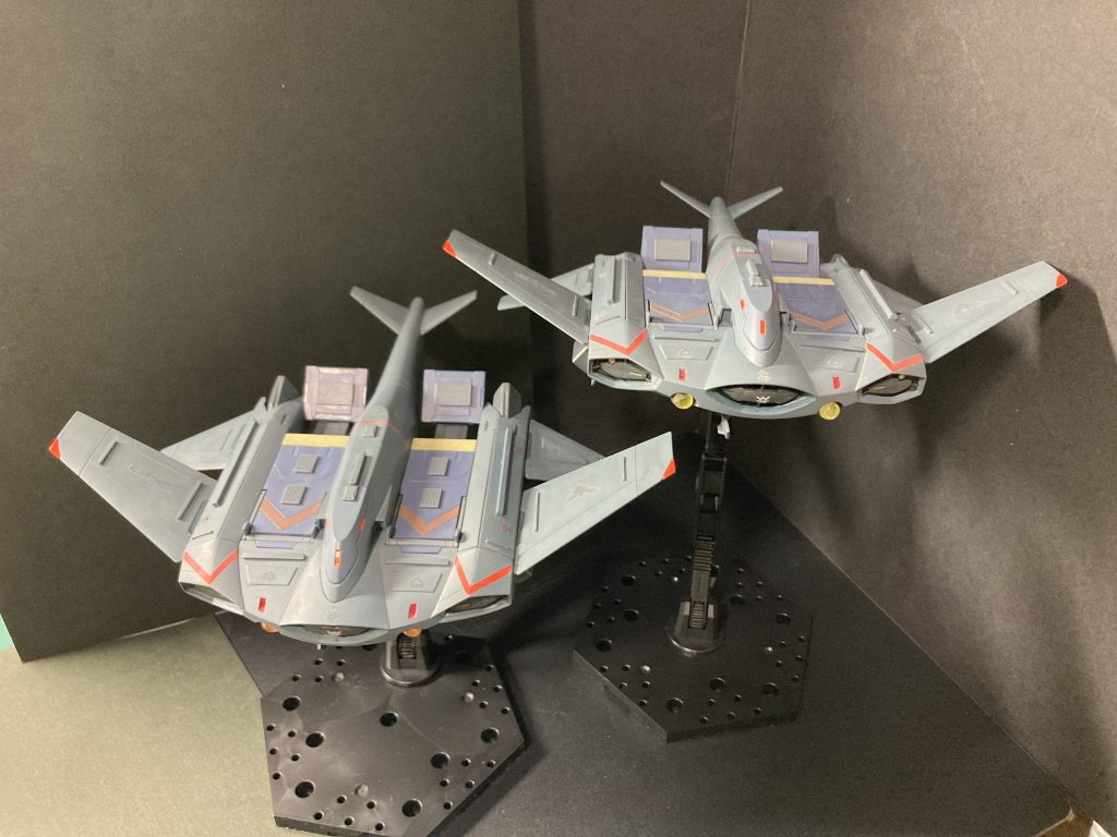 正面から撮影しました。現在作製中のザウォートヘヴィと以前に作ったザウォートを乗せたりぶら下げて遊ぶ予定です〜。