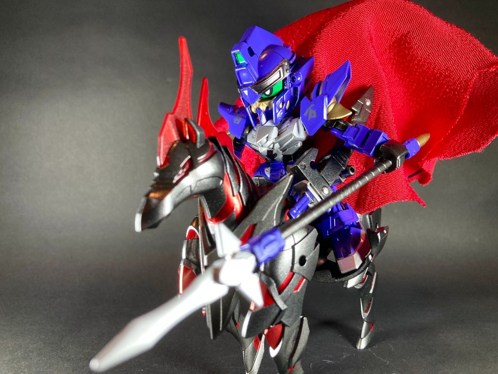 信長ガンダムエピオン直属の精鋭エリート部隊・赤母衣衆の筆頭の若武者。太刀や槍の扱いに長けた戦闘力高めの実戦派!いずれ領国百万石を治める大大名に出世したいと壮大な夢を抱き、槍働きで武名を上げる。