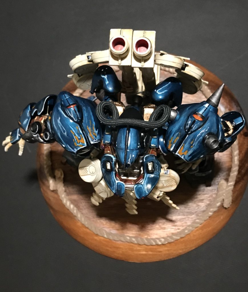 上からアンテナを後ろから前に取り付けチョンマゲに