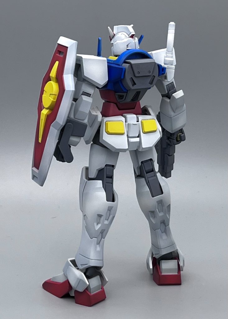 背面はランドセルと形状の近いこちらを選択。