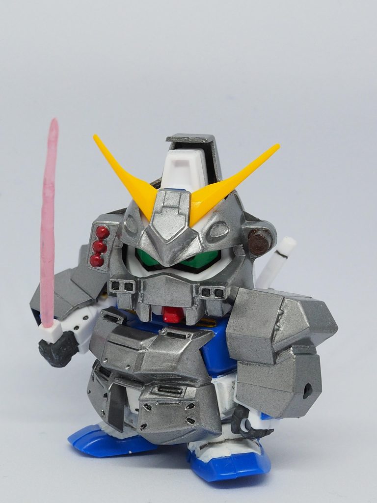 チョバムアーマーアーマー装備 シルバーとグレーを混色して、メタリック感を出してます。装備してもカッコいいチョバムアーマーを目指しました♪⁠～⁠(⁠´⁠ε⁠｀⁠ ⁠)  