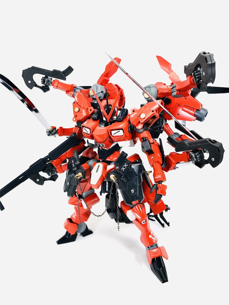 ギロロ伍長はケロロ小隊で唯一まともな軍人?なので…昔、作成したスケールモデルのドイツ戦車のデカールの余りを貼り付けてます🇩🇪他は余っていたRGのリアルステックデカールなどを貼り付け