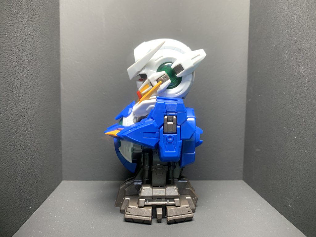 横から。個人的にクリアグリーンが濃い目でイメージ通りって感じです。