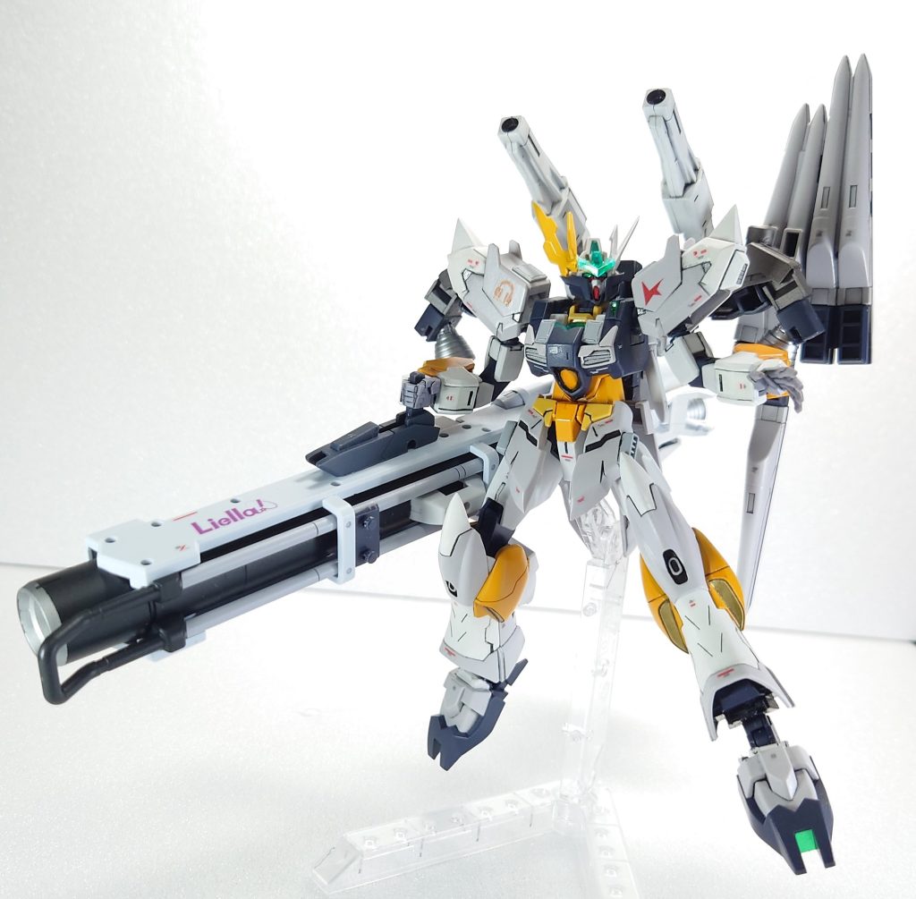 肩のマーキングはＡではなくKですハイメガカノンランチャーはバックパックから取り外して構えることも可能と言えば可能