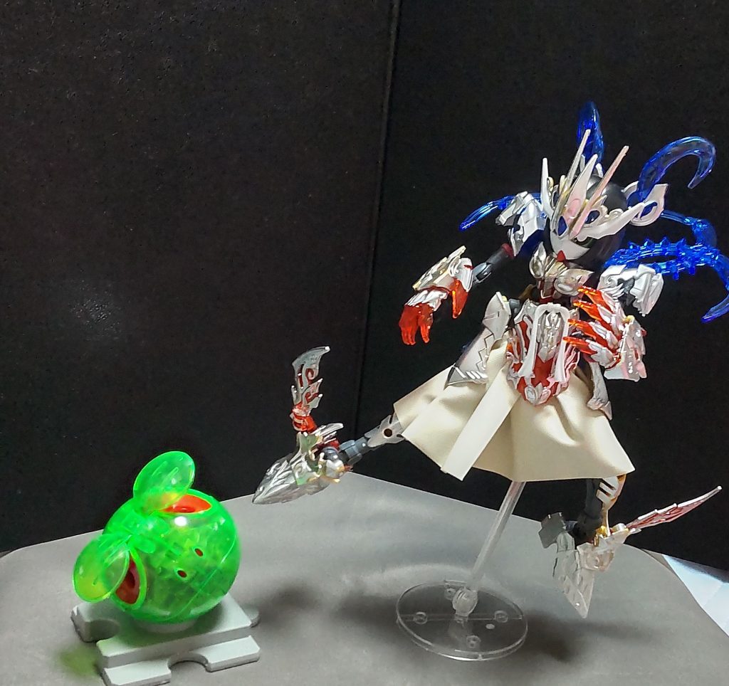 因みにスタイリッシュになったことで、肉弾戦も得意だったりします。