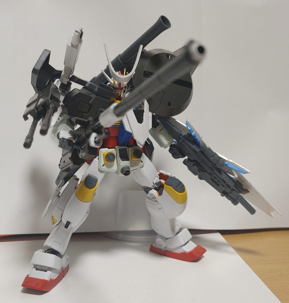 武装の持ち替えによって様々な戦況に対応します。