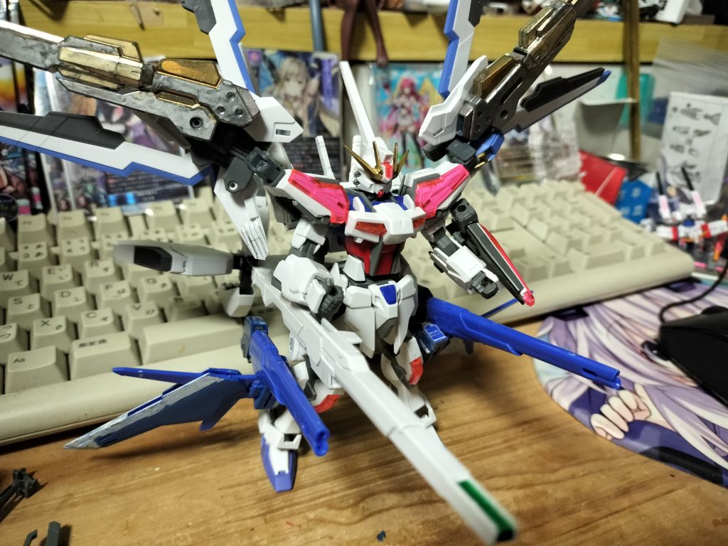 以上です まあ最近はTwitter(x)でゲームの話や絵を作っていたので久しぶりにガンプラを触ったなw  まあメタバース系のガンプラは今後も買えたら作りたいです あとシードの映画のガンプラも作りたいかな