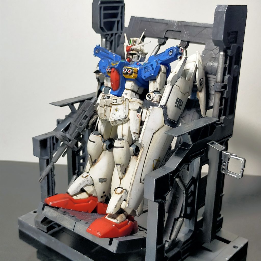 0083に出てくるMSはGP01に限らす、格納庫が良く似合うと個人的に思っています。最初のGP02の奪取のシーンが印象深かったですね。