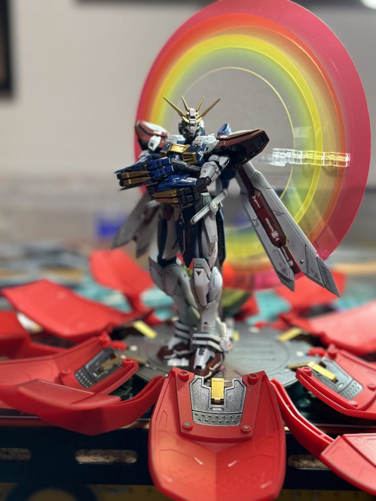 エアブラシがあればもっと綺麗なグラデかけれたと思う。メタルパーツ埋め込み時にデカールが一部欠損。。。><