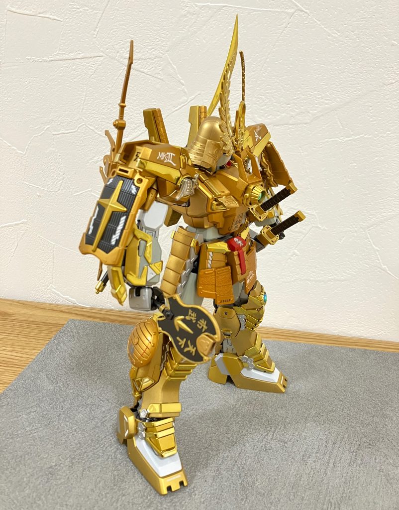 両肩のシールド追加はとても気に入ってます♪