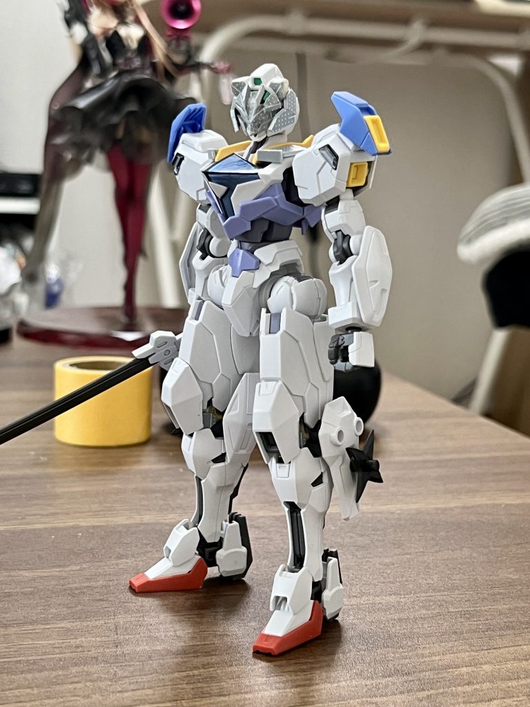 サフ前の全体のシルエットです脚部はルブリスジウとキャリバーンをミキシングしています