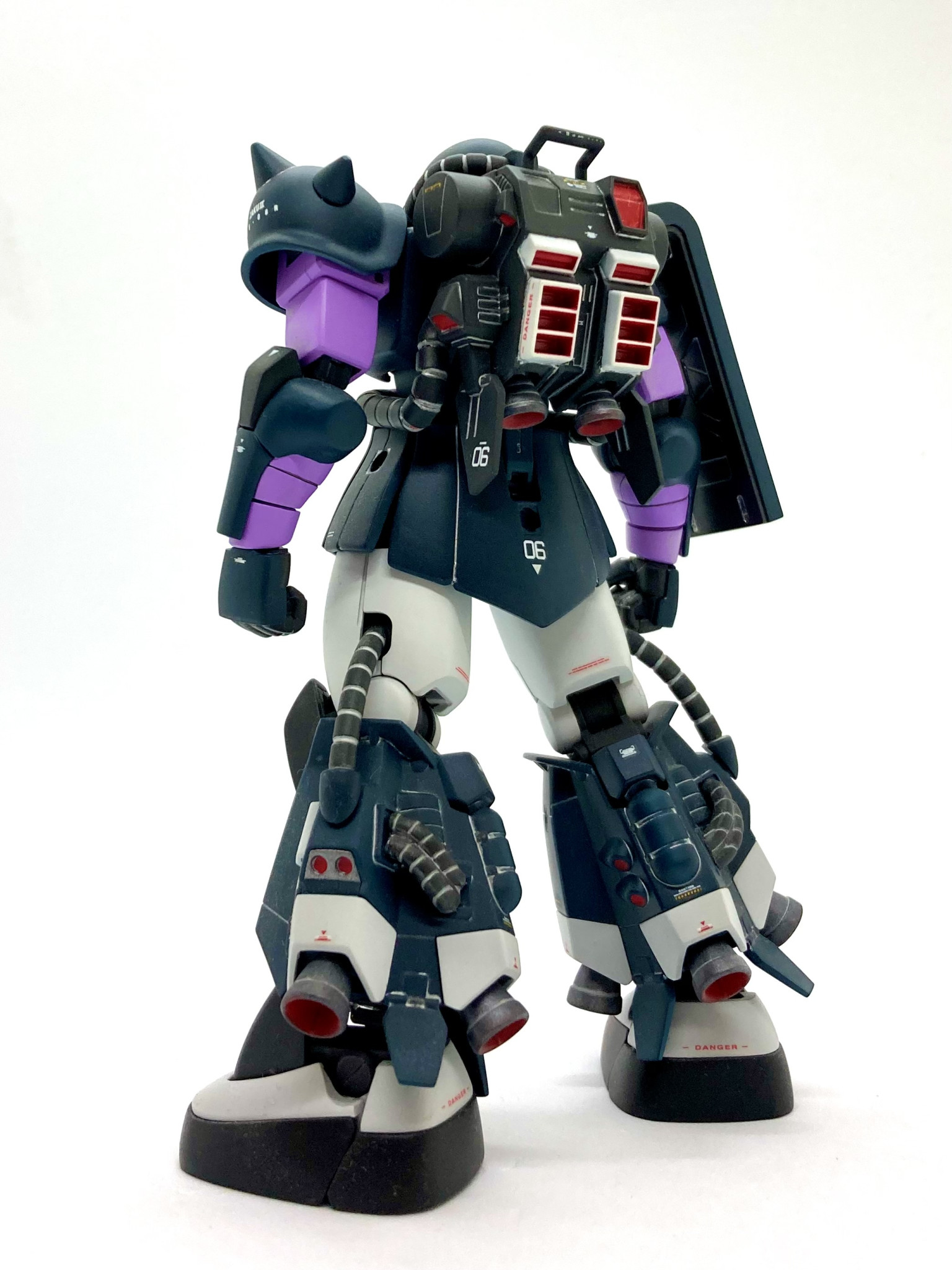 リバイブ版 HGUC 1/144 MS-06R-1A 黒い三連星ザクII｜のちちさんの