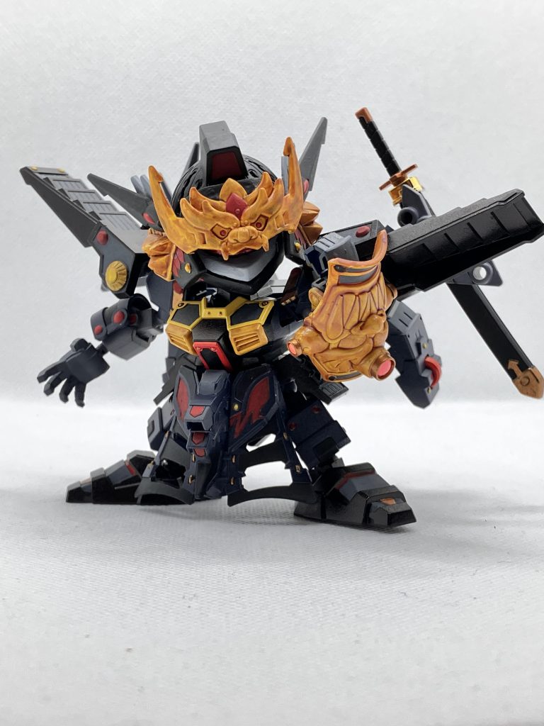 左手にある鬼の手甲で悪の魂を集める