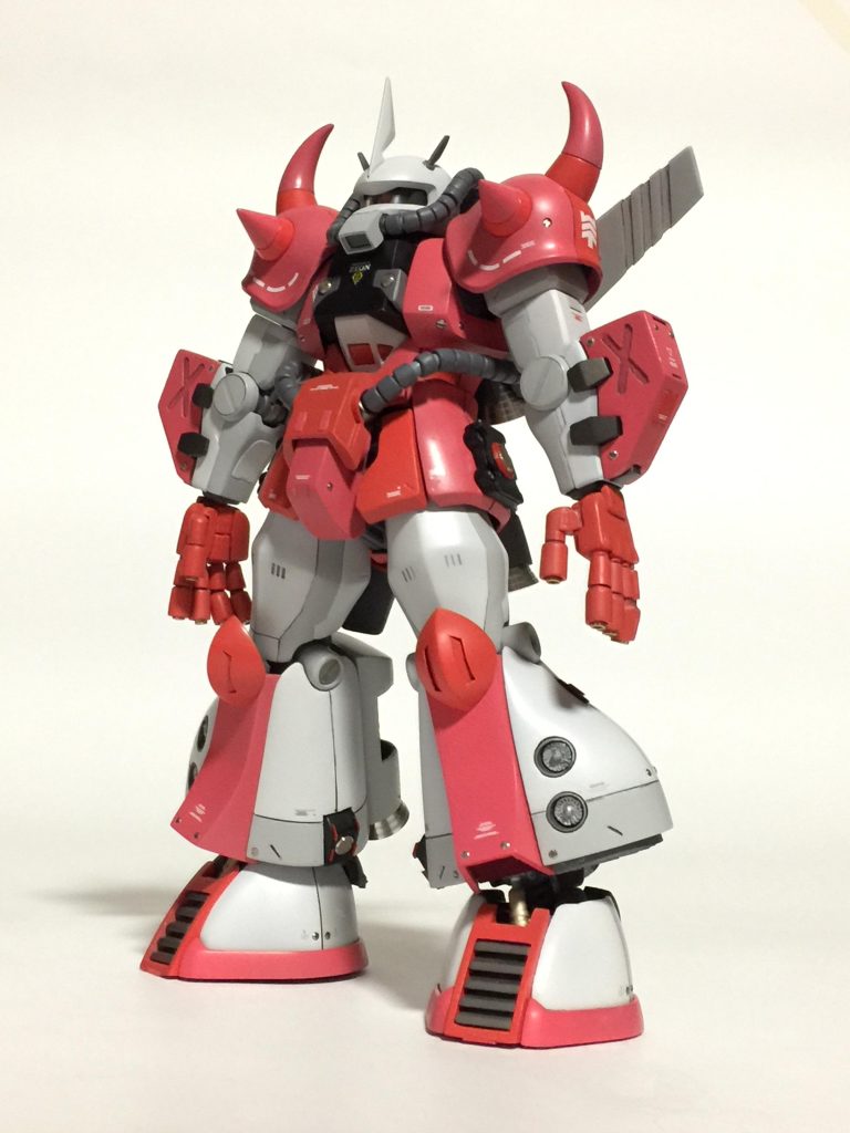 フレームはまんまmgグフ2.0を使っています。全高はくるぶしより下で若干伸びてます。