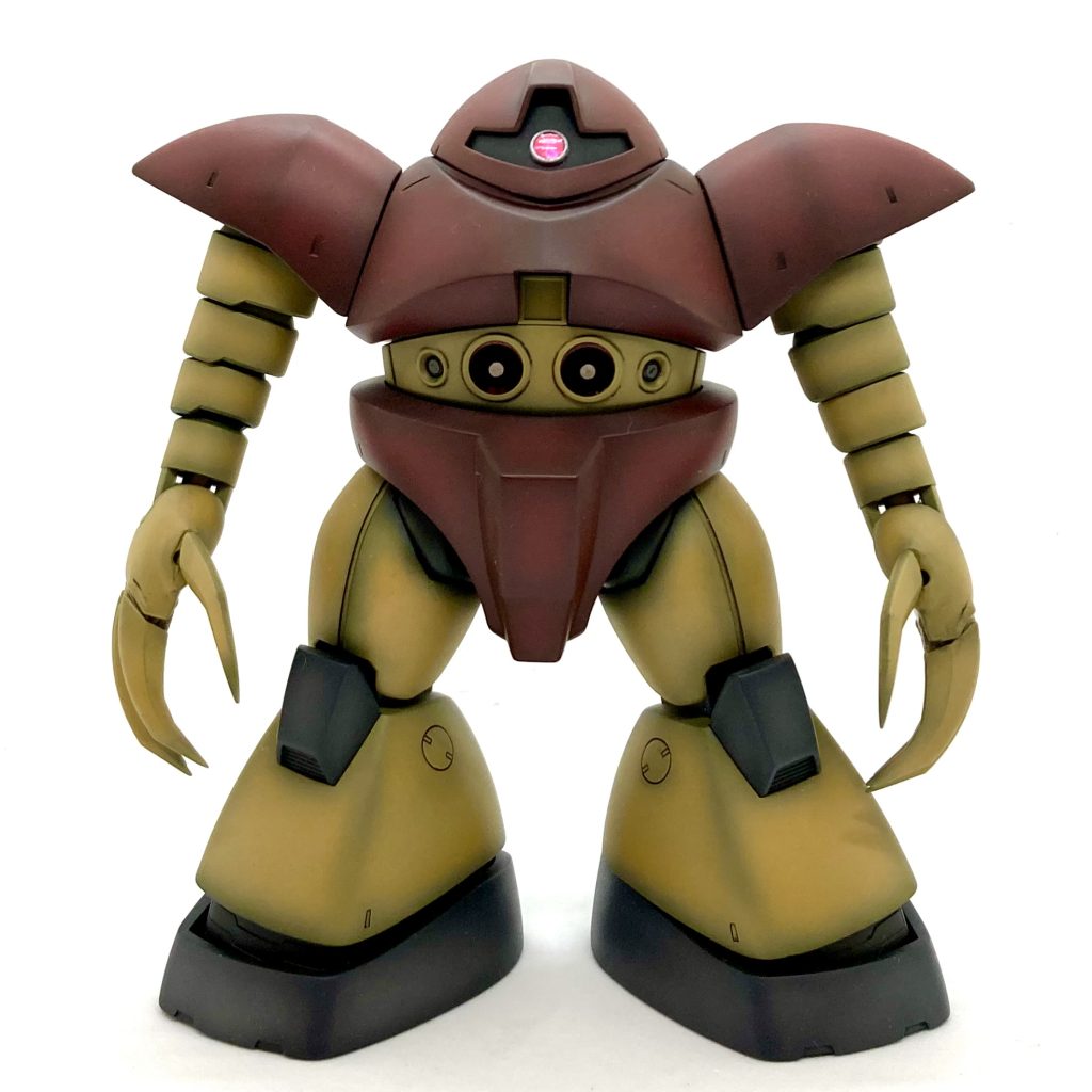 昔は、欲しいキットがいつでも定価で手に入る時代もありました。その当時は、一度も素組みをしたことのないキットをいきなり切り刻んでみたり、オリジナルカラーで塗ってみたり…  今 思えば、炊き立ての新米でチャーハンを作るようなことをしていましたね😩  反省。定価で入手できたことに感謝し、素材の良さを最大限活かせるよう…  素組みです！