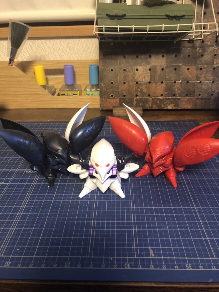 初期段階!このキットは、手首が固定していたので、切り飛ばし、ビルダーズ丸ハンドパーツに変更!