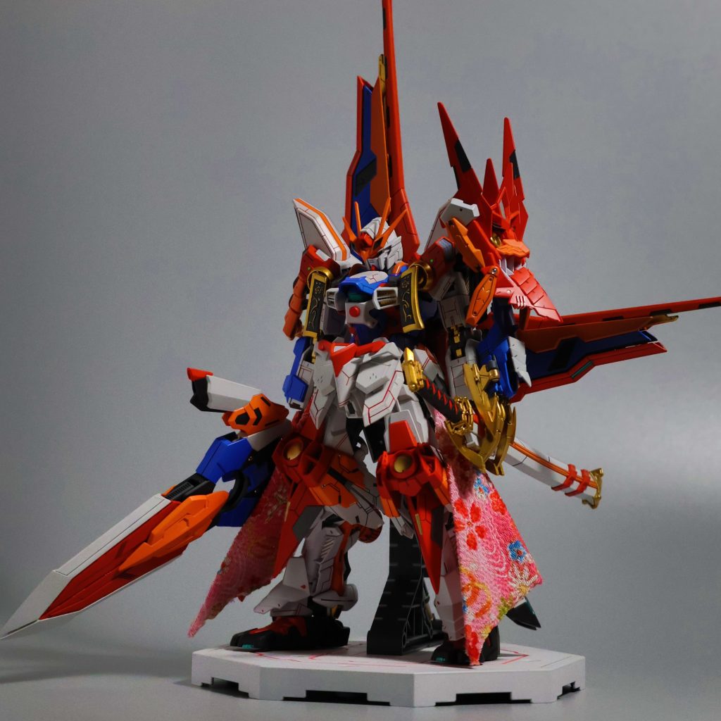 背負いものはリフレクターバインダーのようにL字に見えるようにしています!ガンダムエックスの特徴ともいえるシルエットなのでこだわりました。背中にマウントされたデカブツは大剣として装備可能で、斬るというよりも重量を活かして叩き潰すような使い方で盾としても機能します。大剣は都牟刈御剣(つむがりのみつるぎ)と命名w←はい厨二病モード入りました〜〜〜残念な人〜〜〜〜〜