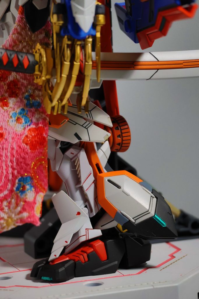 細部2足回り。マントのおかげで全く見えなくなった😭