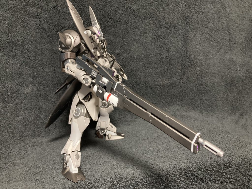 横から。このライフルだけ売ってほしいくらい好き。