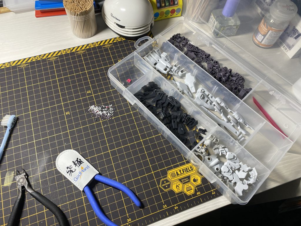 ランナー数、パーツ数は少なめですが、プレイバリューが豊富な良きキットだと感じました。