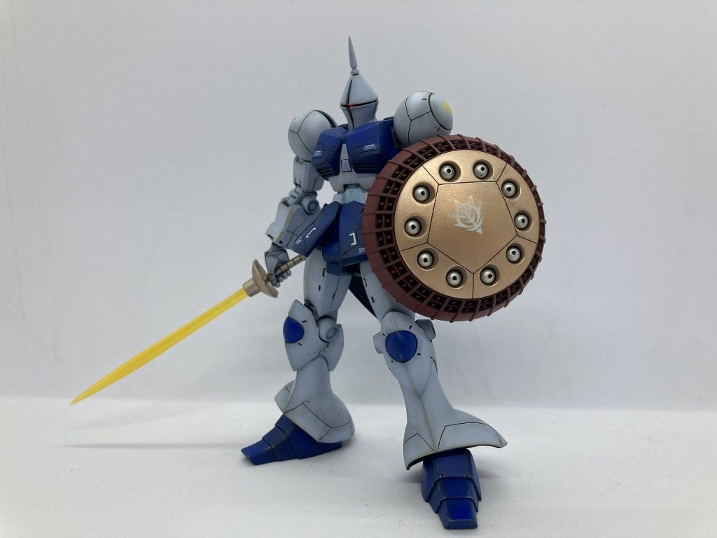 スジ彫り　プラバン工作。パテで胸部のボリュームアップしています。