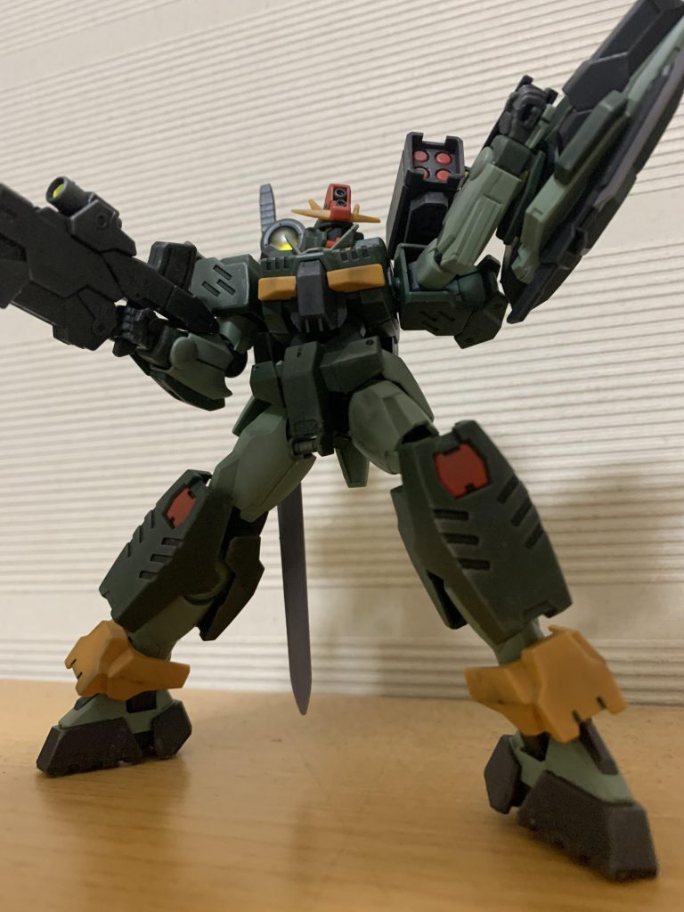 HGガンダムダブルオーコマンドクアンタ–3枚目/制作者：のん