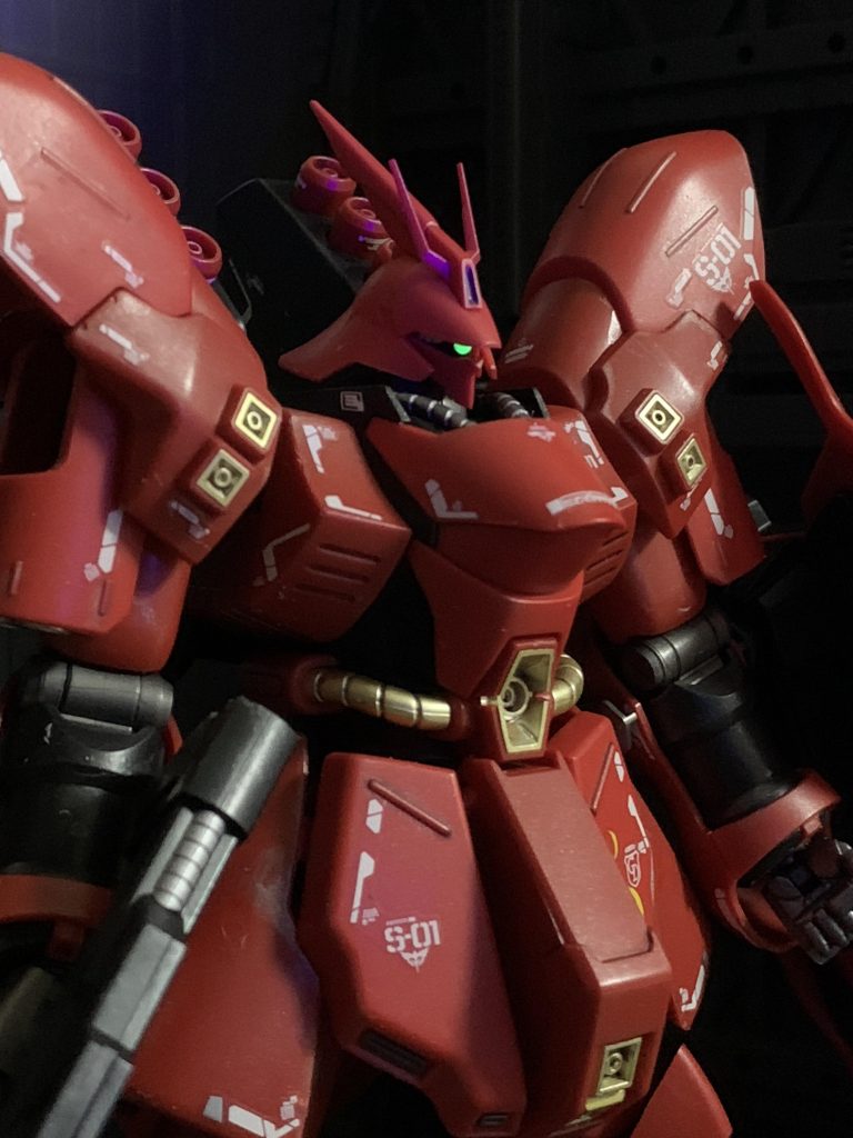 暗いところで撮ったらなんかいい感じになりました。笑