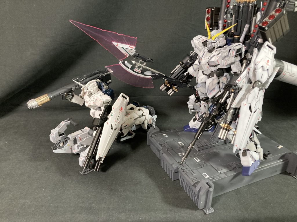 ver.Kaのユニコーンが余ったのでついでに組んであげました。同じく余ったゲタに乗せて。こちらは塗装せずつや消しだけ吹いてます。