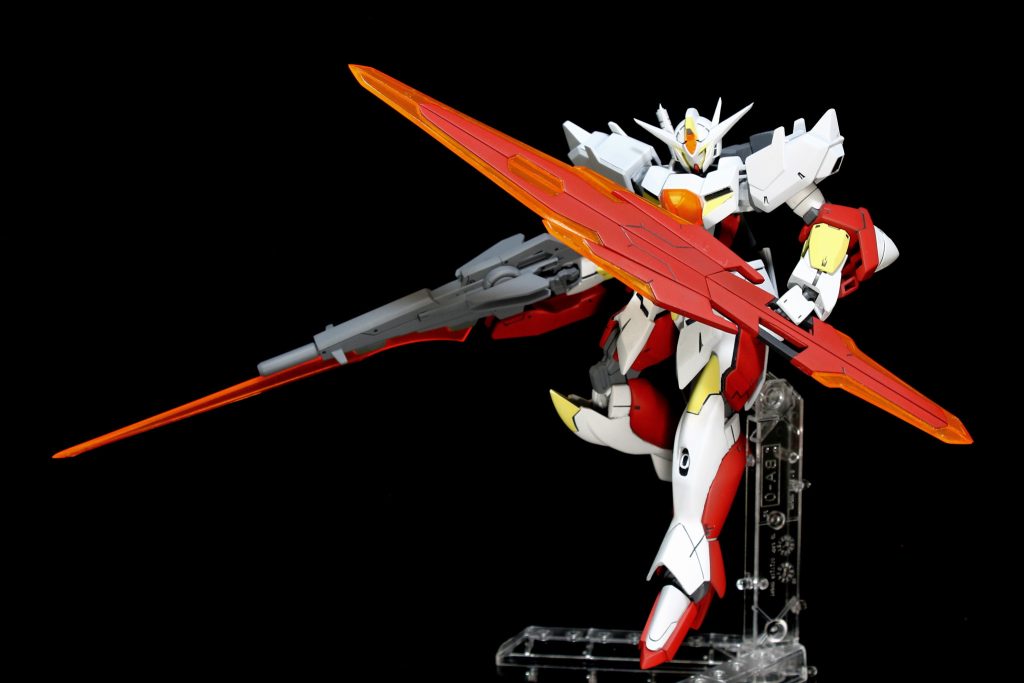 疑似GN粒子がオレンジだし刀身もオレンジでいっか…という理由でクリアパーツはクリアオレンジにしてみました。