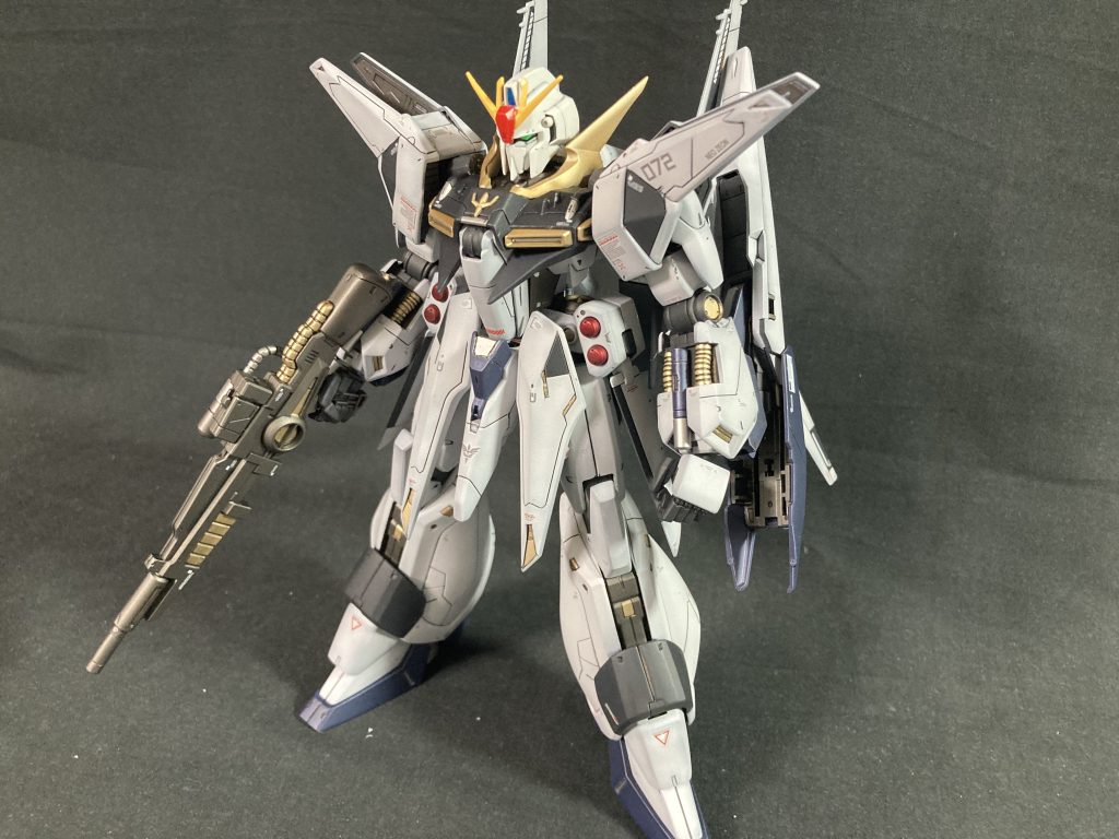 ホントはこういう感じでZとのミキシングも考えてたのですが、既にリントヴルムという似たような機体があったので不採用にしました。リントヴルムもカッコ良いのでいつか作りたいですね。