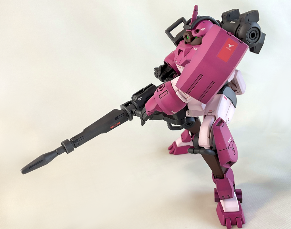 基本大きな改造はしてません、カラーだけチュチュ色になるように頑張りました。基本のピンクとマルーンは下地に濃いめの茶色を入れた2段階のグラデーション塗装になっています（分かりにくいですが）